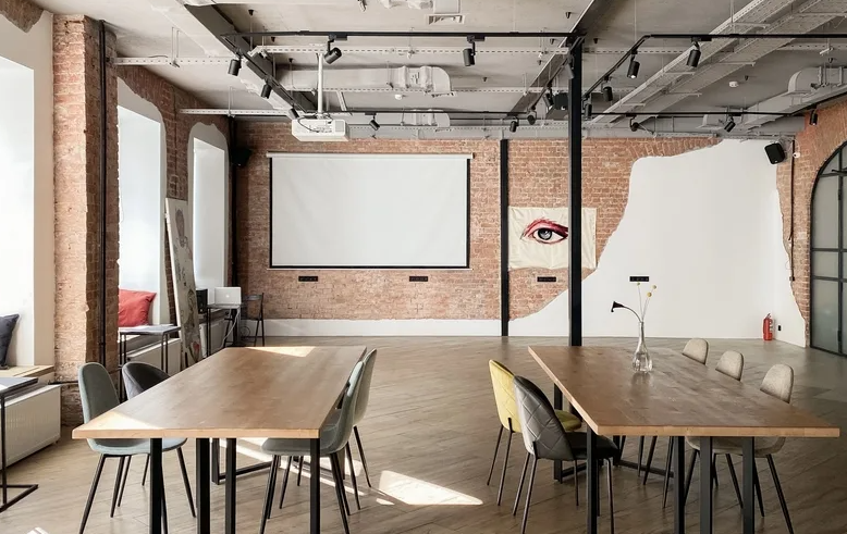 Coworking advantages for illustrators and game designers
